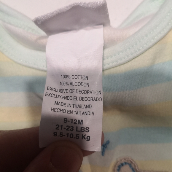 💛Carter's bears hugs onesie - Picture 4 of 4